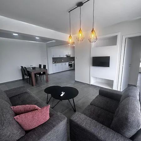 Apartment Lux Larnaca